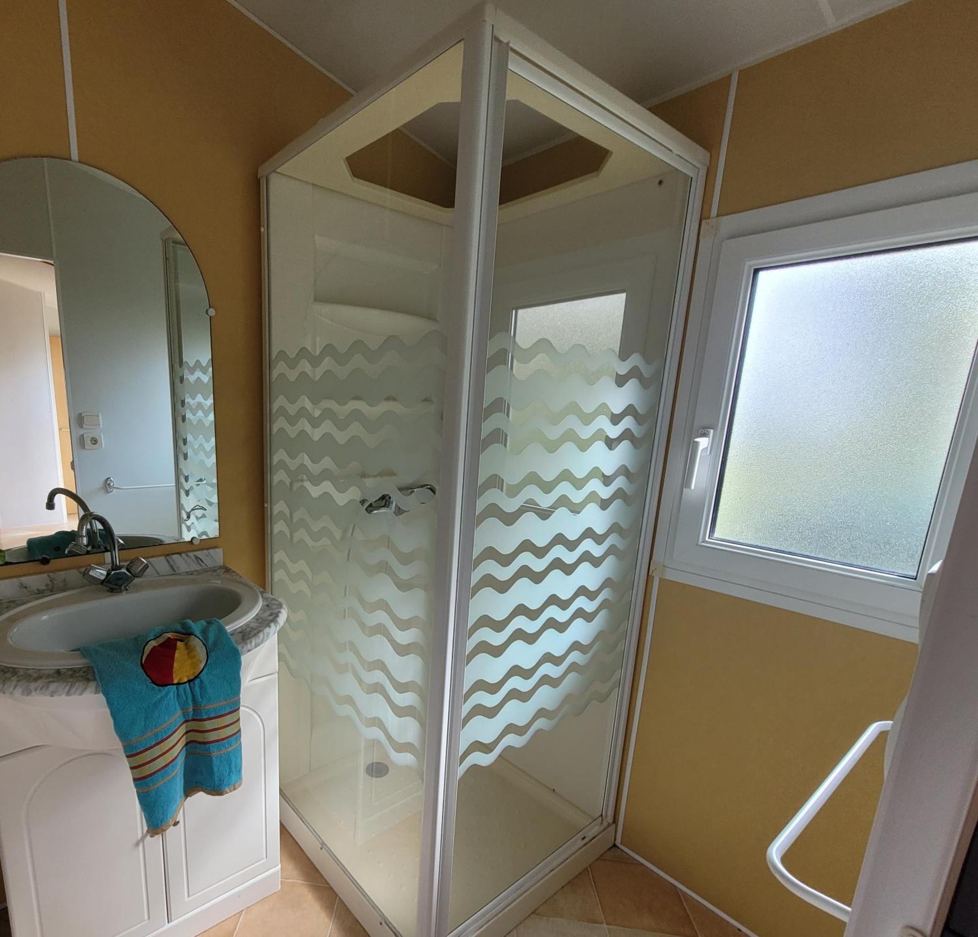 Arces-sur-Gironde Camping Les 2 Salamandres מראה חיצוני תמונה