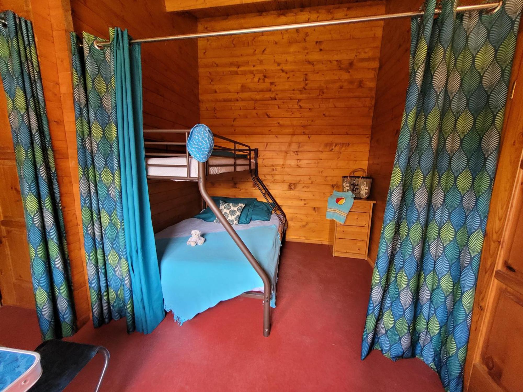Arces-sur-Gironde Camping Les 2 Salamandres מראה חיצוני תמונה